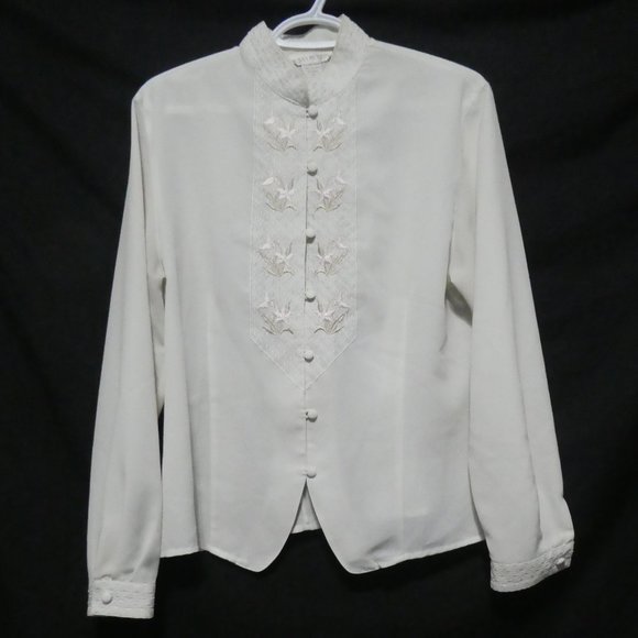 SUSAN HUTTON | size 12 | Elegant White Blouse with Embroidered Detailing - Picture 1 of 16